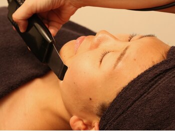 シュシュ(chouchou)の写真/【フェイシャル人気No1★】角質&毛穴汚れ徹底ケア◎凹凸・開きを根本改善!!ツヤぷるで毛穴レスなお肌に♪