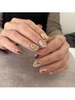 モニーク(Monique)/