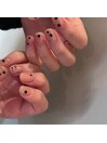 シンプルネイル　ドットデザイン