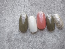 カトルナフ(quatre fois neuf)/くすみワンカラーラメポイント