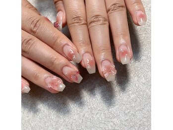 ロクサンサン(633)/チークネイル