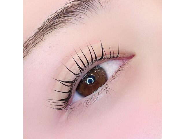 Jill eyelash&nail