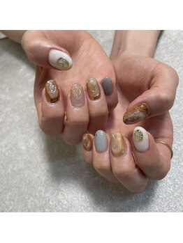 ロクサンサン(633)/秋ニュアンスネイル