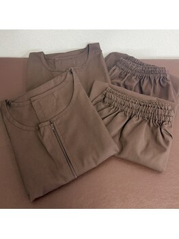 南行駅近整骨院/お着換え