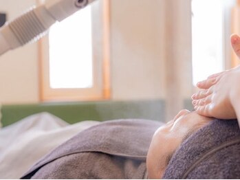 フェイス＆メイクサロン cocohaの写真/【エイジングケアは当店にお任せ】年齢による肌変化を徹底ケア◎目元や口元にハリを与え、若々しい印象へ☆