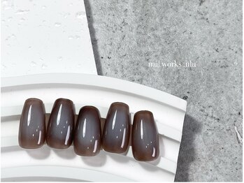 ドットウル(.ulu)/チークネイル