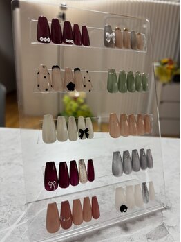 ネイル・アイメニューの同時施術が可能