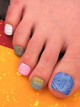 カラーズ 浜松店(colors)/鮮やか冬ネイル(*^-^*)