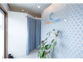 シーズボーテ(C's Beaute)/ブルーを基調と明るい店内です