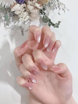 モア 知多半田店(more)の写真/あまり派手なネイルはNGな女子にシンプル系ちょこっとがアート大人気！納得の通いやすい価格設定◎