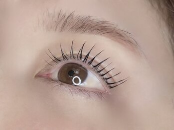 ワレア 浦和(Walea)の写真/目頭~目尻まで1本ずつ丁寧にこだわり究極の美まつげを叶えます［フラットラッシュ100本¥5500・120本¥6000］