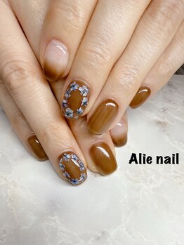 アリーネイル(Alie nail)/