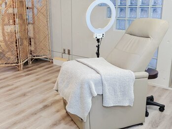 エミュアイラッシュ 恵比寿 広尾(Emu eyelash)の写真/【通いやすい駅チカ★】2席のみの隠れ家風サロンだからこそリラックスしてゆったりお過ごしいただけます♪
