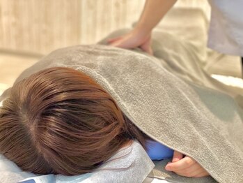 アウルの写真/首、肩、背中に腰回りにアプローチ！ガチガチに固まったコリを熟成された強押し技術でほぐしていきます。