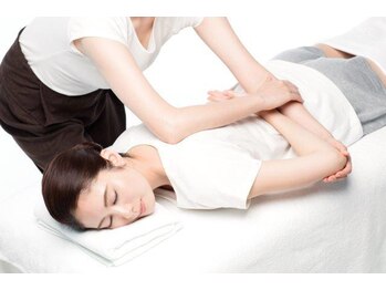 カオン 豊洲店/深筋バック＆フットセラピー