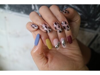 ネイルサロン R/