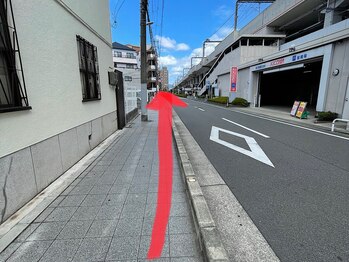 マイン 豊中(Mine)/真っ直ぐ直進(蛍池の方向)