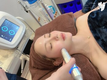 アンドエピ(&epi)/韓国痩身 フェイシャル