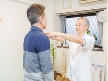 体の歪みチェックを丁寧に致します【武蔵砂川/立川/首こり】