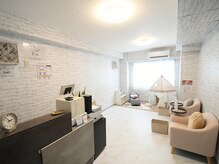 イム(Y’m)の雰囲気（～落ち着いた雰囲気で清潔で上品ゆったり過ごせる待ち空間～）