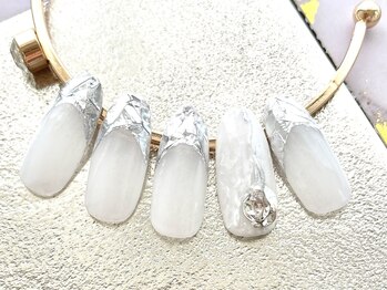 ル トレフル(Le Tre'fle)/定額ガラスNAIL