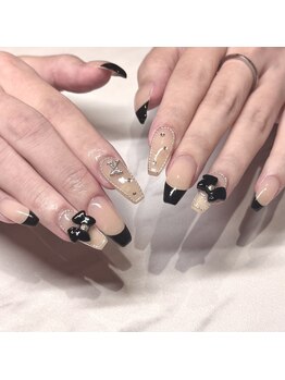 黒フレンチデザイン