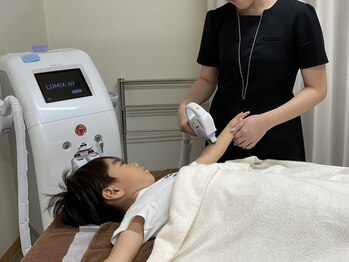 ベリアス(BELIAS)の写真/小学生のお子様も施術が受けれる機械を使用☆痛みも最小限なので脱毛が初めての方にもオススメです！