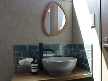 洗面も一目でホッとするような空間をイメージしました