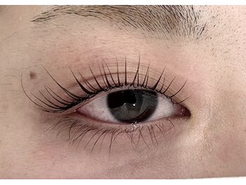 フィアラ 四条烏丸店(Fiara)/パリジェンヌ