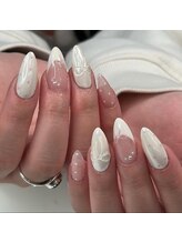 アミネイル(Ami Nail)/ワンホンガーリーネイル