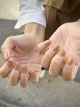 ネイルズシャトン/シンプルに個性派ネイル！