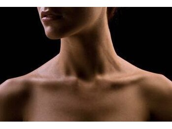 ビソウ(Biso)/リンパマッサージ／バストケア