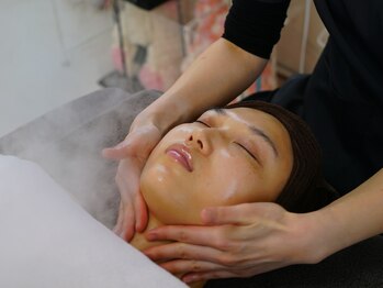 ユカリス(Yu.charis)/REVIハーブピーリング施術工程♪