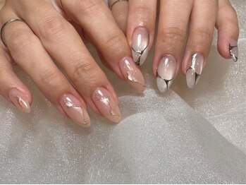 アイネイルズ 三宮店(I nails)/個性マグミラーネイル¥8750