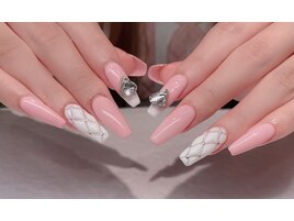 ボルドー×ヌードストーンネイル