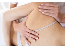 ローリエ/肩甲骨ほぐすだけで、軽くなる