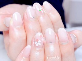 シンプルアートのseasonネイル