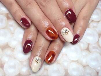 ラウト デコレーションアンドネイルサロン(Lauto Decoration&Nail Salon)/べっ甲ネイル