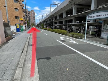 マイン 豊中(Mine)/駐輪場、タイムズ通過