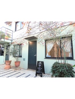 小規模プライベートサロン