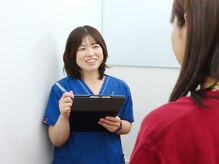 コアバランス整体院の雰囲気（O脚矯正/美脚矯正/小尻矯正などの施術前にはカウンセリング実施）