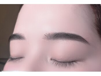 ロアブロウ 高知(LOA-brow)/垢抜け美眉へ！