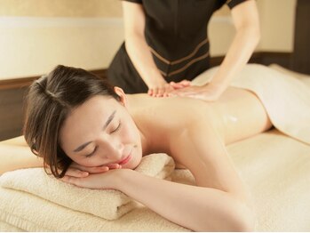 ホッコリリィ/全身トータルボディケア 120分