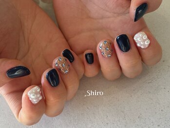 スワン 浜松駅前(SUWAN)/《ビジューネイル》