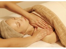 ベルファム(Belle femme)の雰囲気（オイルリンパマッサージフェイシャル/デコルテ/肩こり首こり解消）