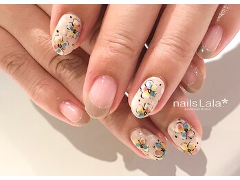 ネイルズ ララ(nails Lala)/ニュアンスフラワー。