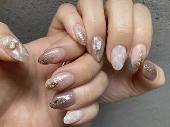 アロナ ネイルサロン アンド スクール(alona)/パーツを使ってゴージャスに☆