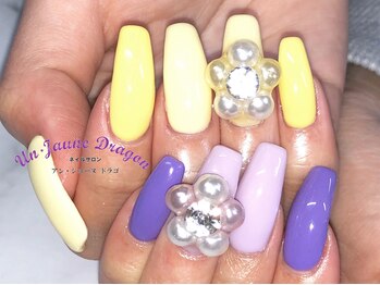アン ジョーヌドラゴ/【ロングネイル】フラワーネイル
