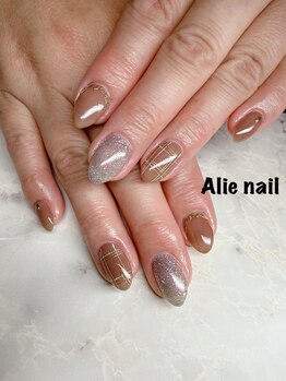 アリーネイル(Alie nail)/