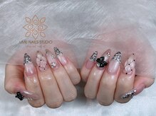 ウメネイルスタジオ(UME NAIL STUDIO)/長さだしやり放題×つけ放題